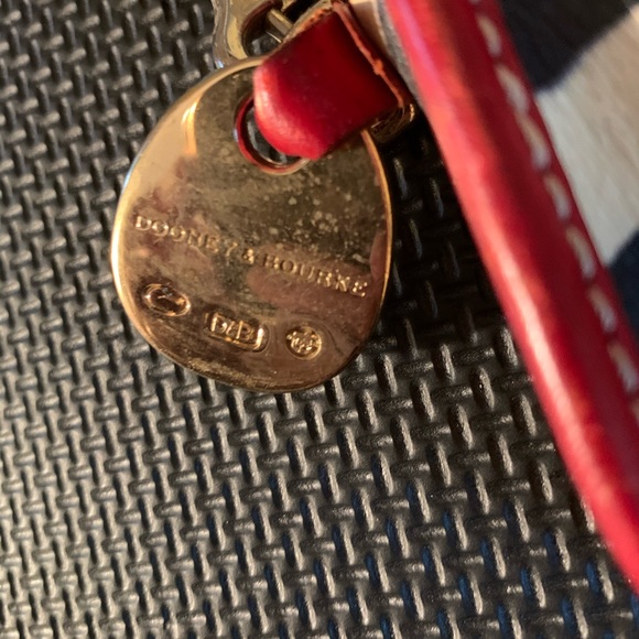 Dooney & Bourke DB zebra leather wristlet - Picture 4 of 6